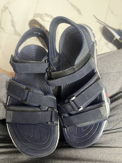 Sandal
