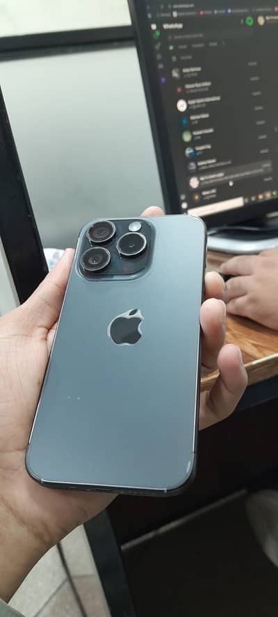 Apple iPhone 15 Pro