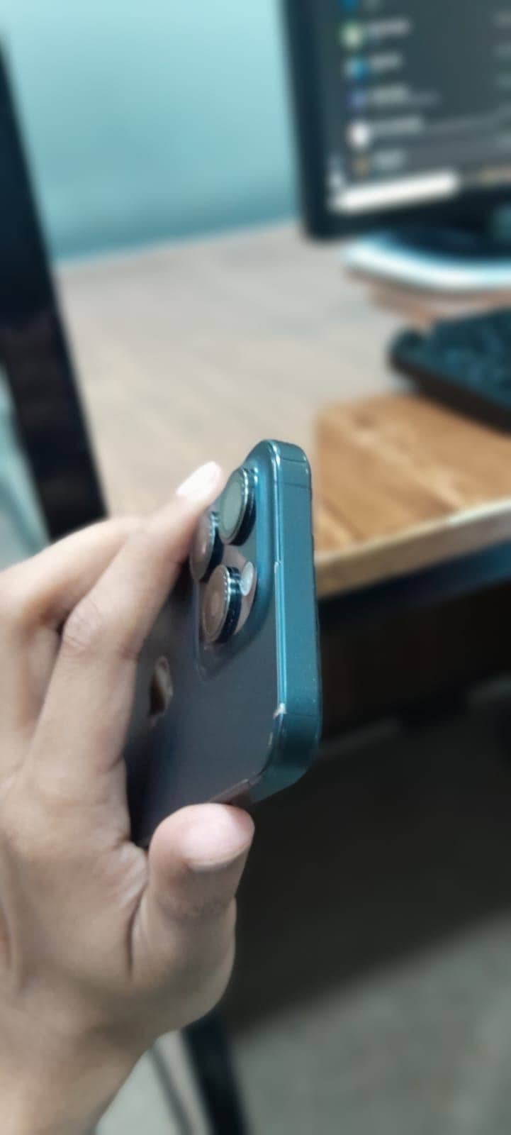 Apple iPhone 15 Pro 6