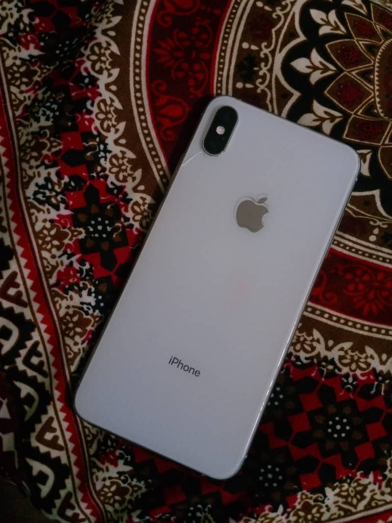 Apple iPhone XS Max 6