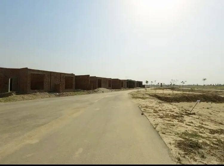 5 marla plot Etihad town Phase 2 9