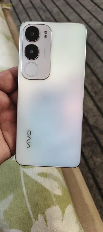 Vivo Y19s