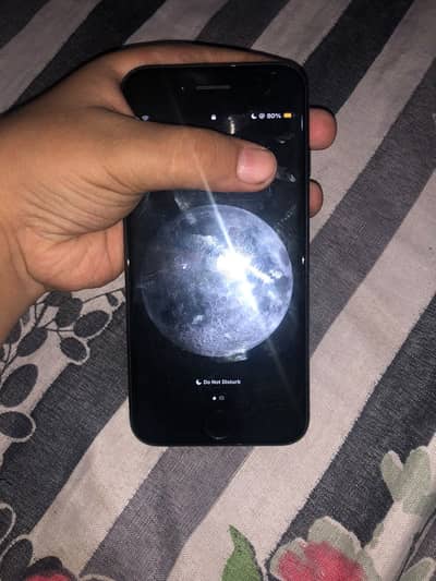 Apple iPhone SE