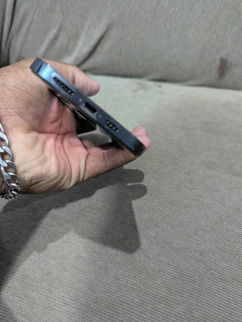 Apple iPhone 12 Pro Max 8