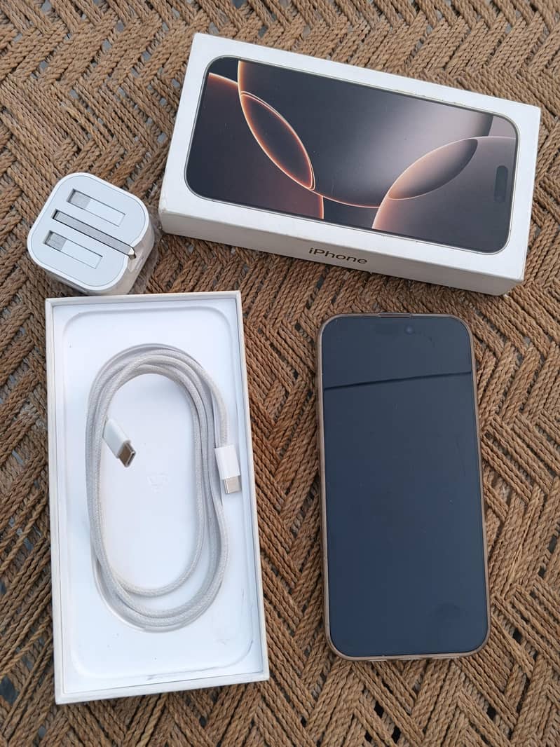 Apple iPhone 16 Pro Max 2