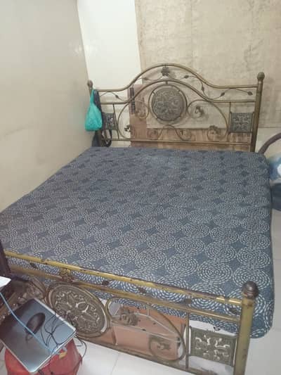 King size bed with mattress