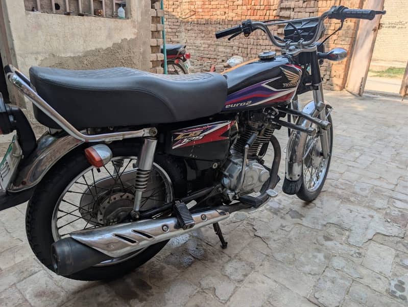 2017 model best condition 5