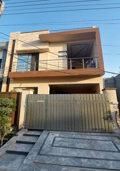Super Hot Deal | 7 Marla Used House For Sale In D Block Jubilee Town Lahore | 5 Bedrooms | Gas Available |