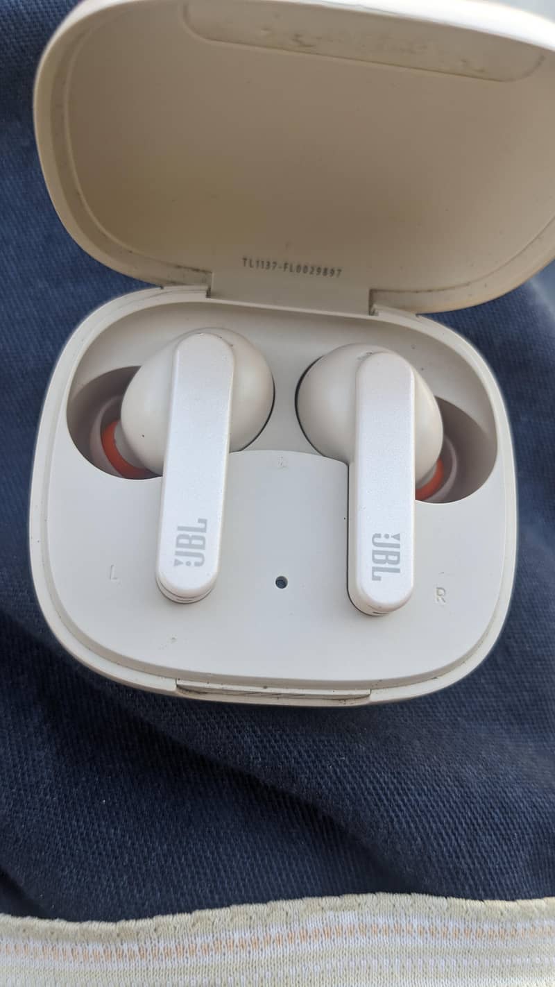 jbl live pro plus tws 0