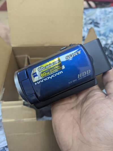 Sony Handycam DCR-SR47E 60GB (complete set, touchscreen)