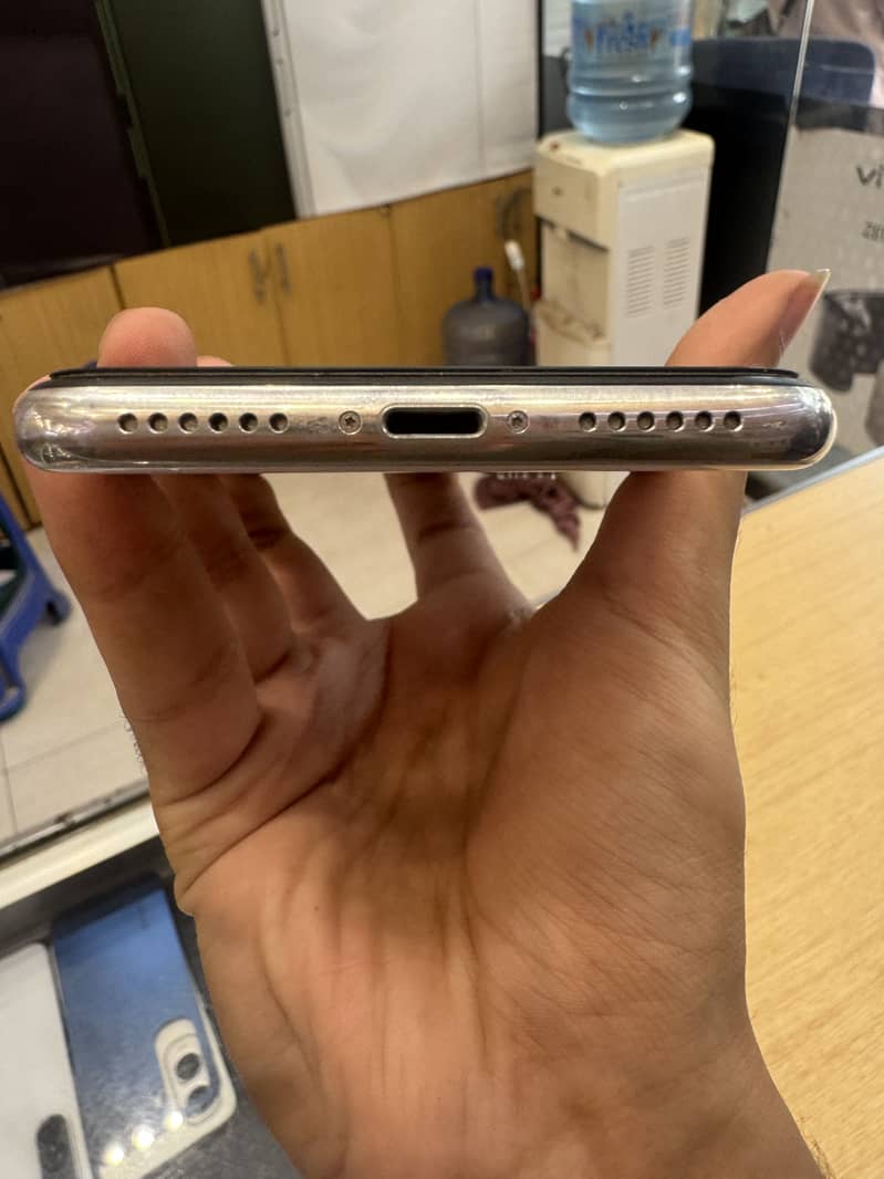 Apple iPhone X 2
