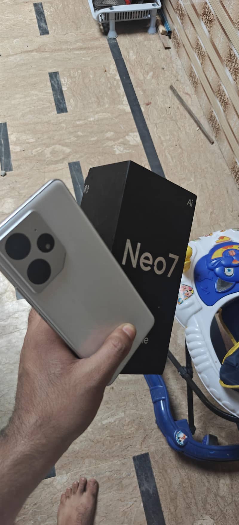 Realme Neo7 11