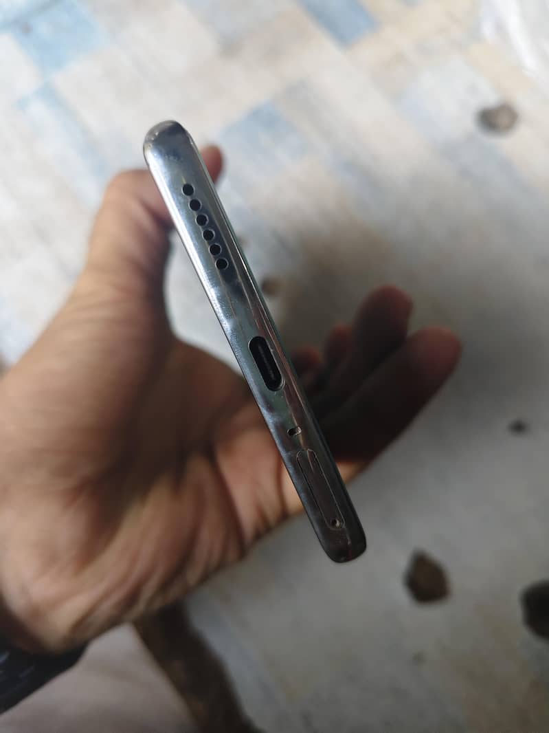 Tecno CAMON 40 Pro 6