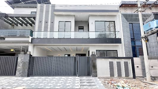 10 Marla House For Sale In J Block LDA Avenue 1 Lahore | 7 Bedroom Luxury House | Majid Estate