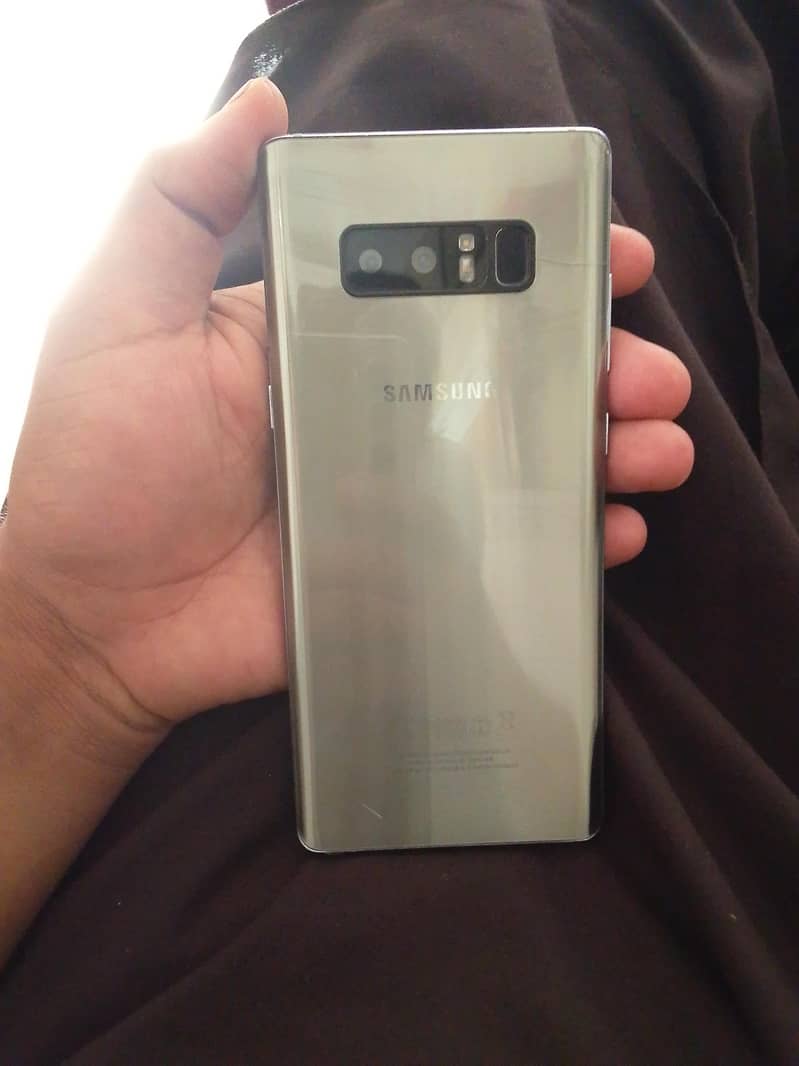 Samsung Mobile Note 8 1
