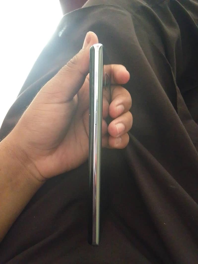 Samsung Mobile Note 8 2
