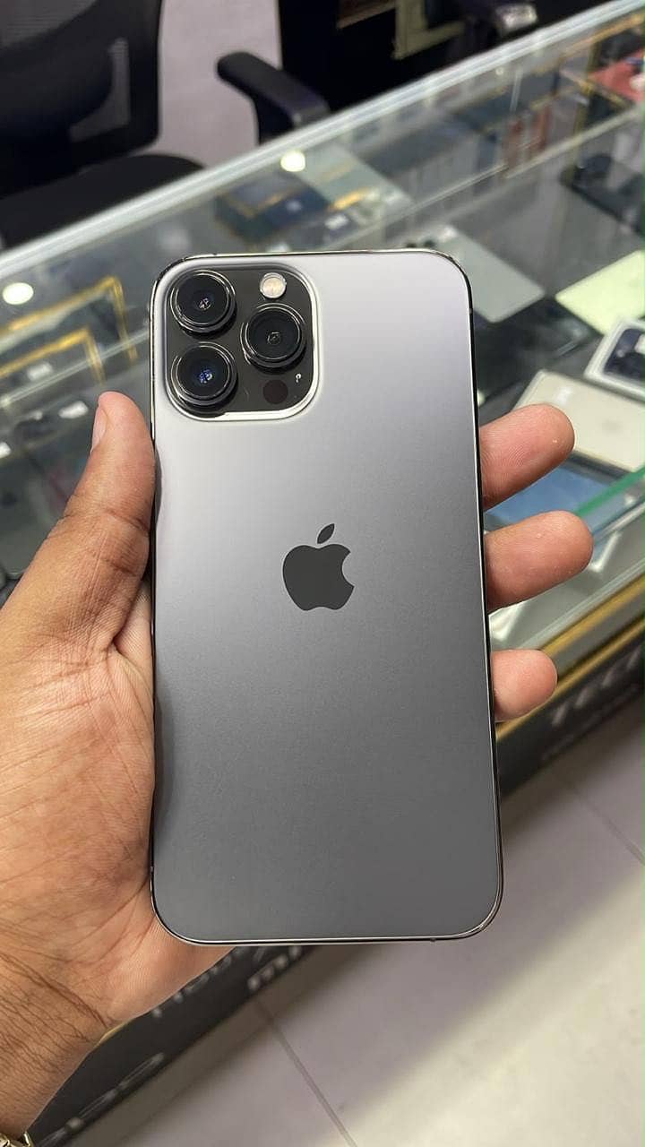 Apple iPhone 13 Pro Max 3