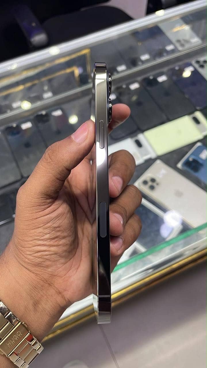 Apple iPhone 13 Pro Max 5