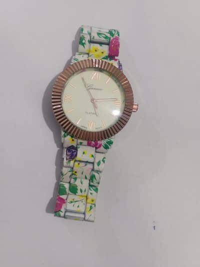 Buy the Best Quality Floral Flower Watch For Girl in Pakistan