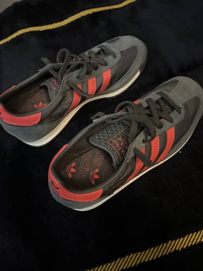 Adidas SL 72