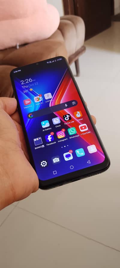 Infinix Hot 11