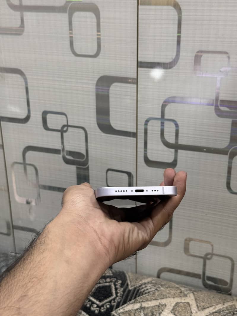 iPhone 14 Jv 4