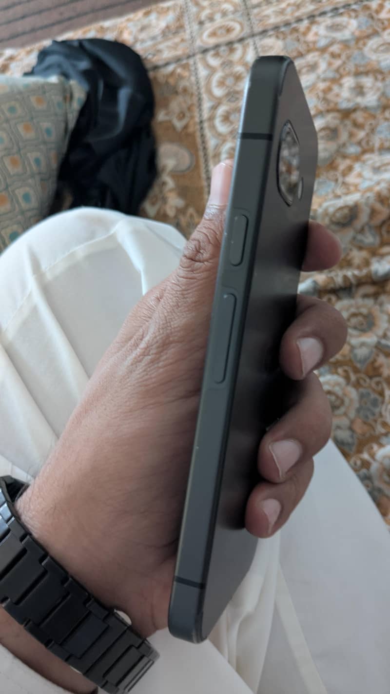 Google Pixel 9a 6