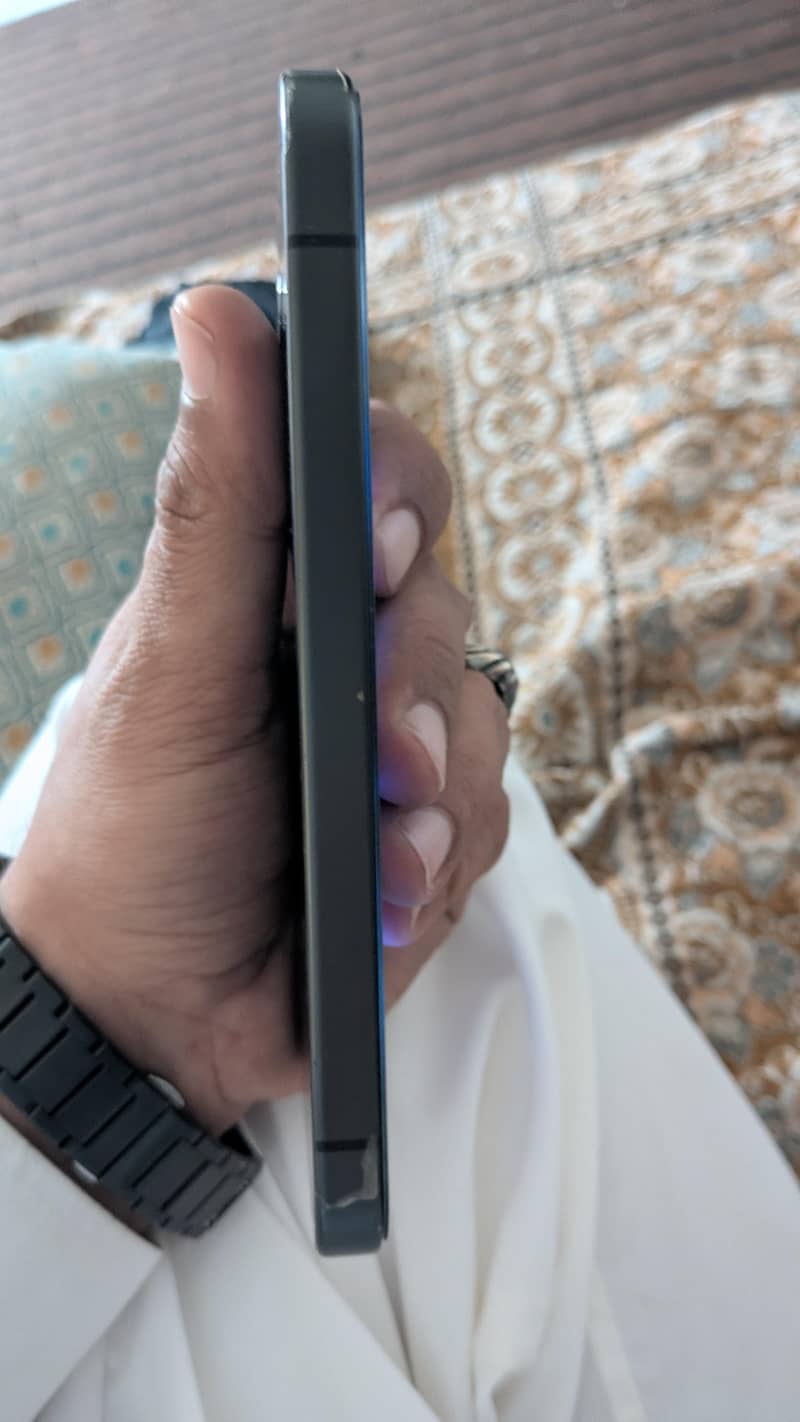 Google Pixel 9a 7