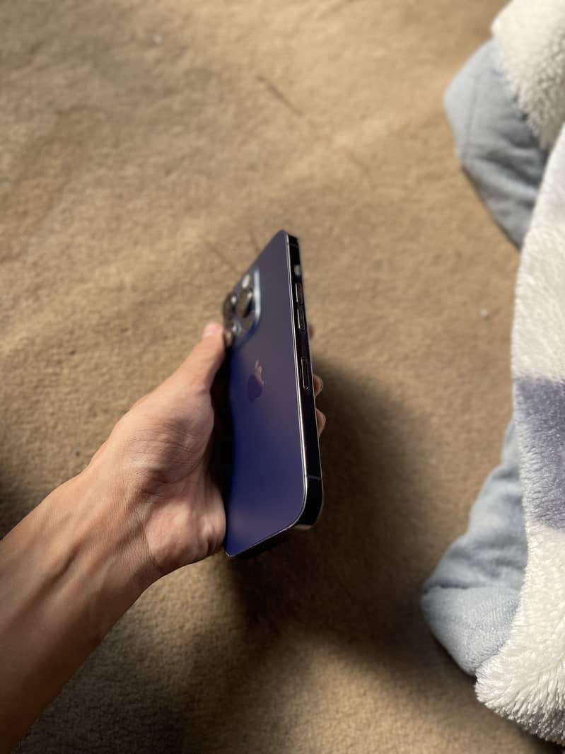 Apple iPhone 14 Pro 4