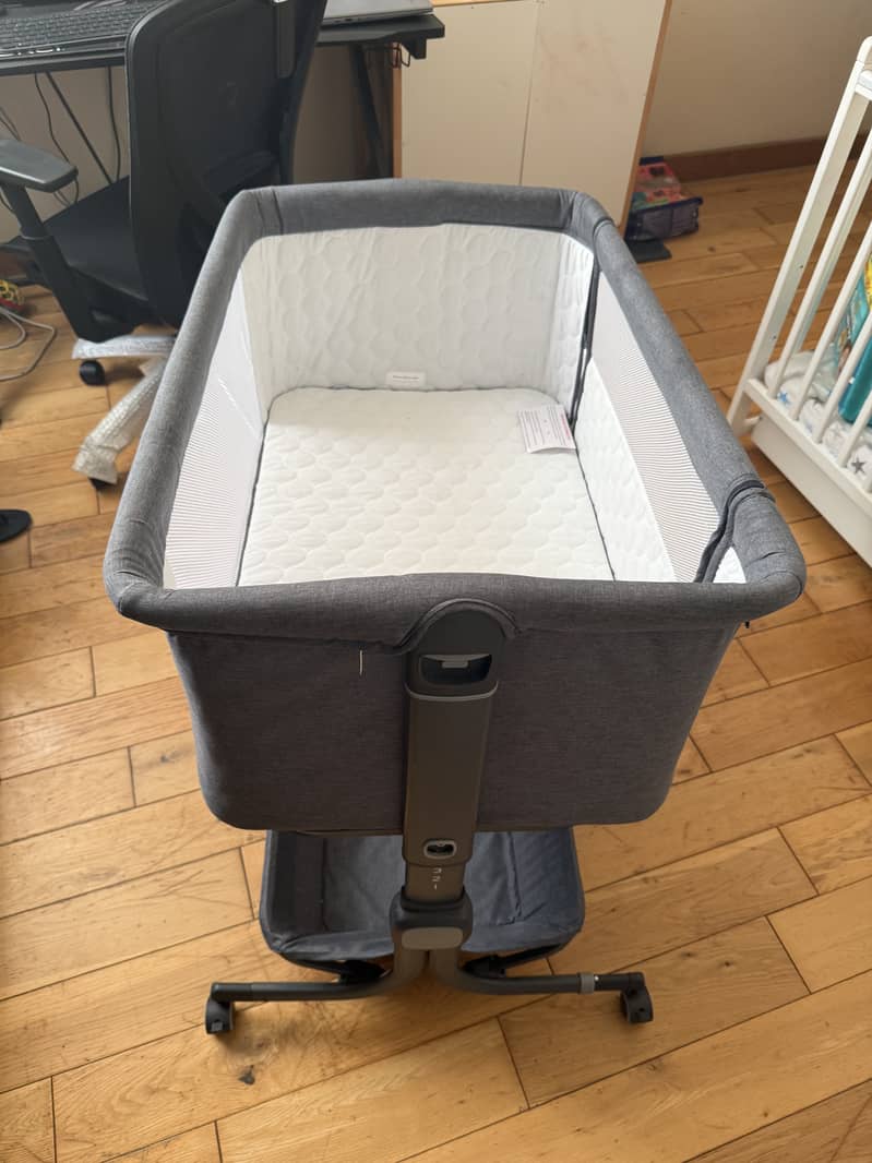 Bedside Baby Cot 7