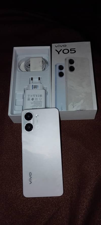 Vivo y05 4+4/64 gb