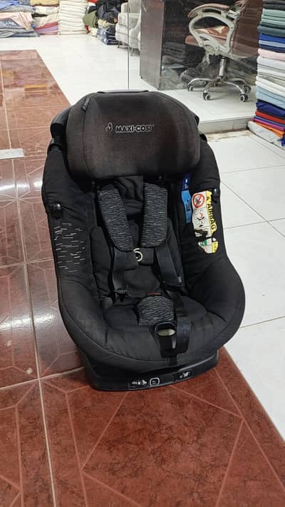Maxi-Cosi AxissFix (i-Size compliant)
