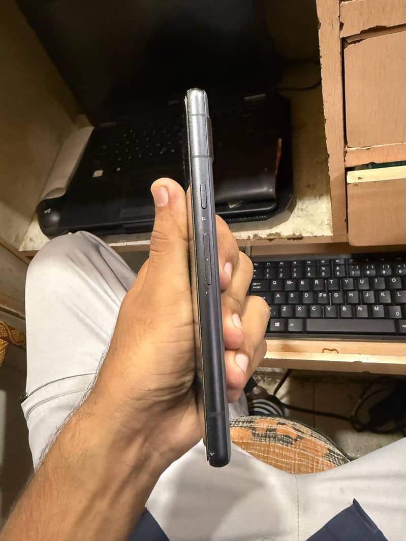Google Pixel 7a 4