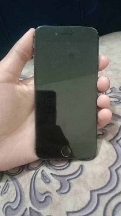 Apple iPhone 8