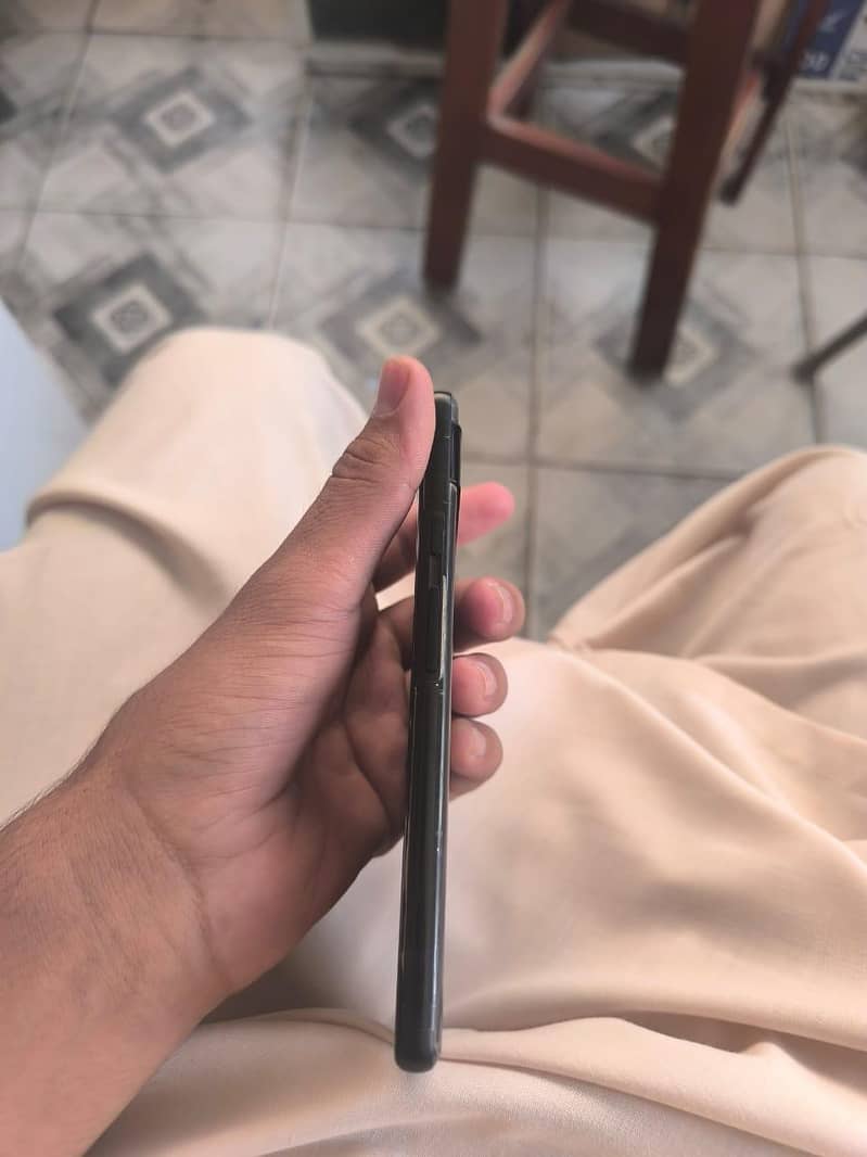 Google Pixel 6a 5