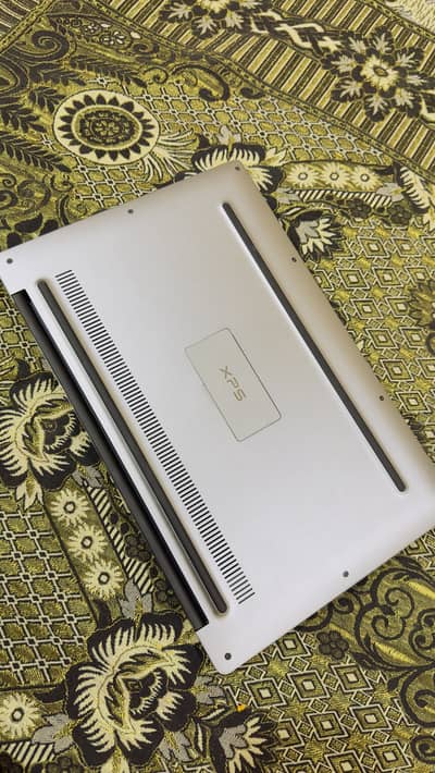 Dell Xps core i5 7gen
