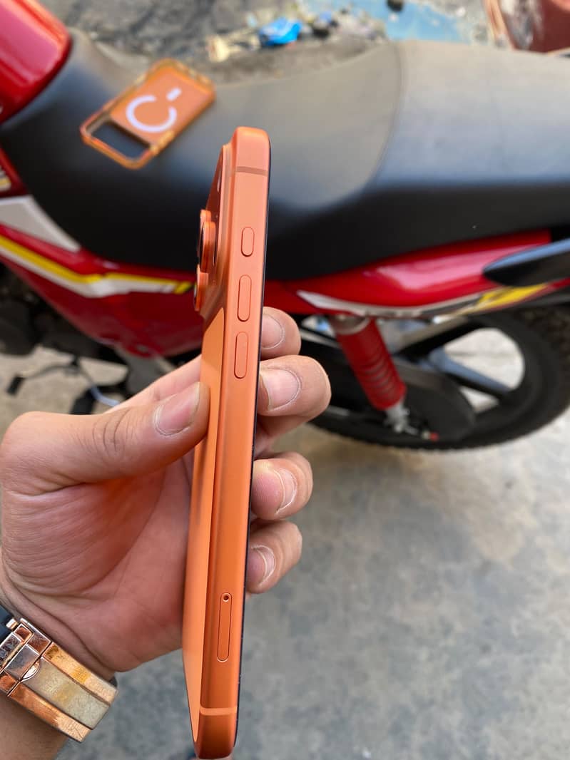Apple iPhone 17 Pro Max 2