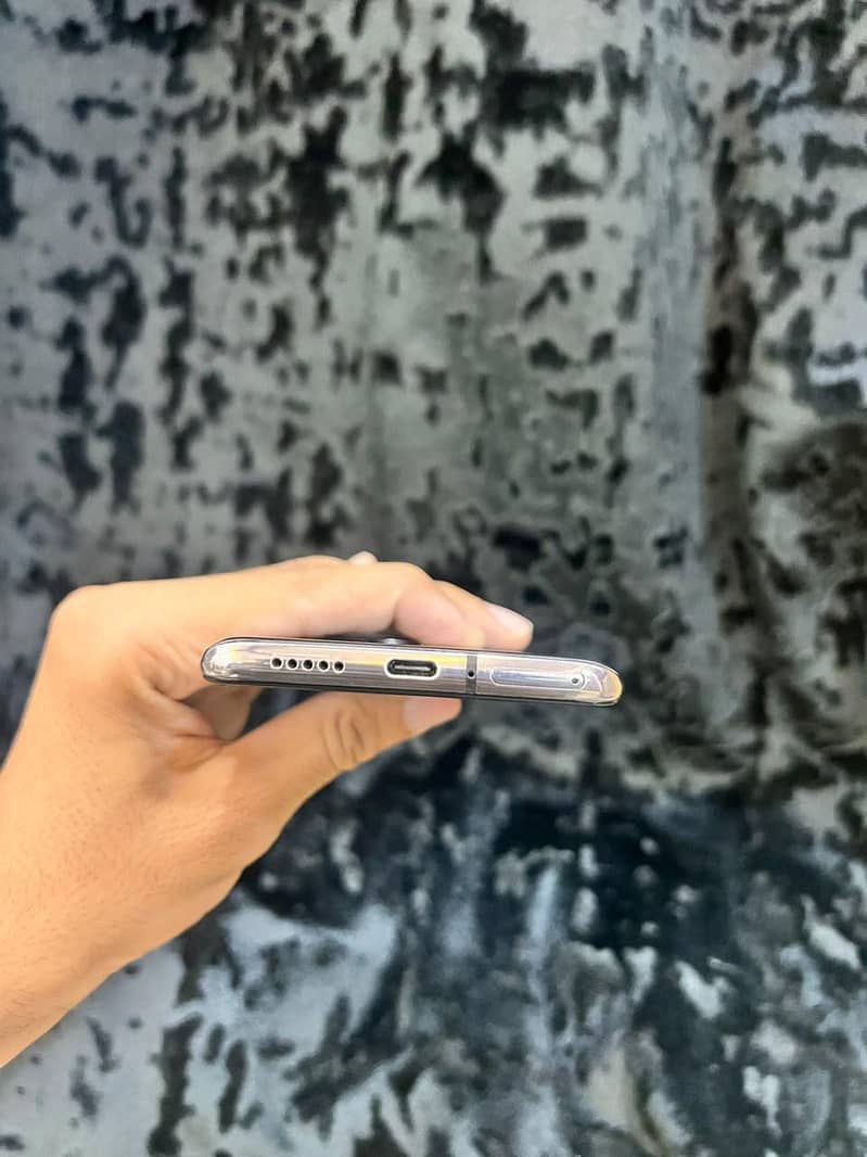 One Plus 7T 1 sim 2