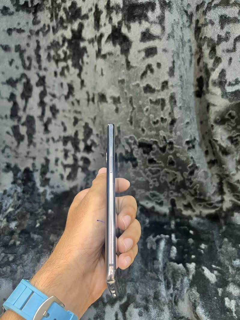 One Plus 7T 1 sim 3