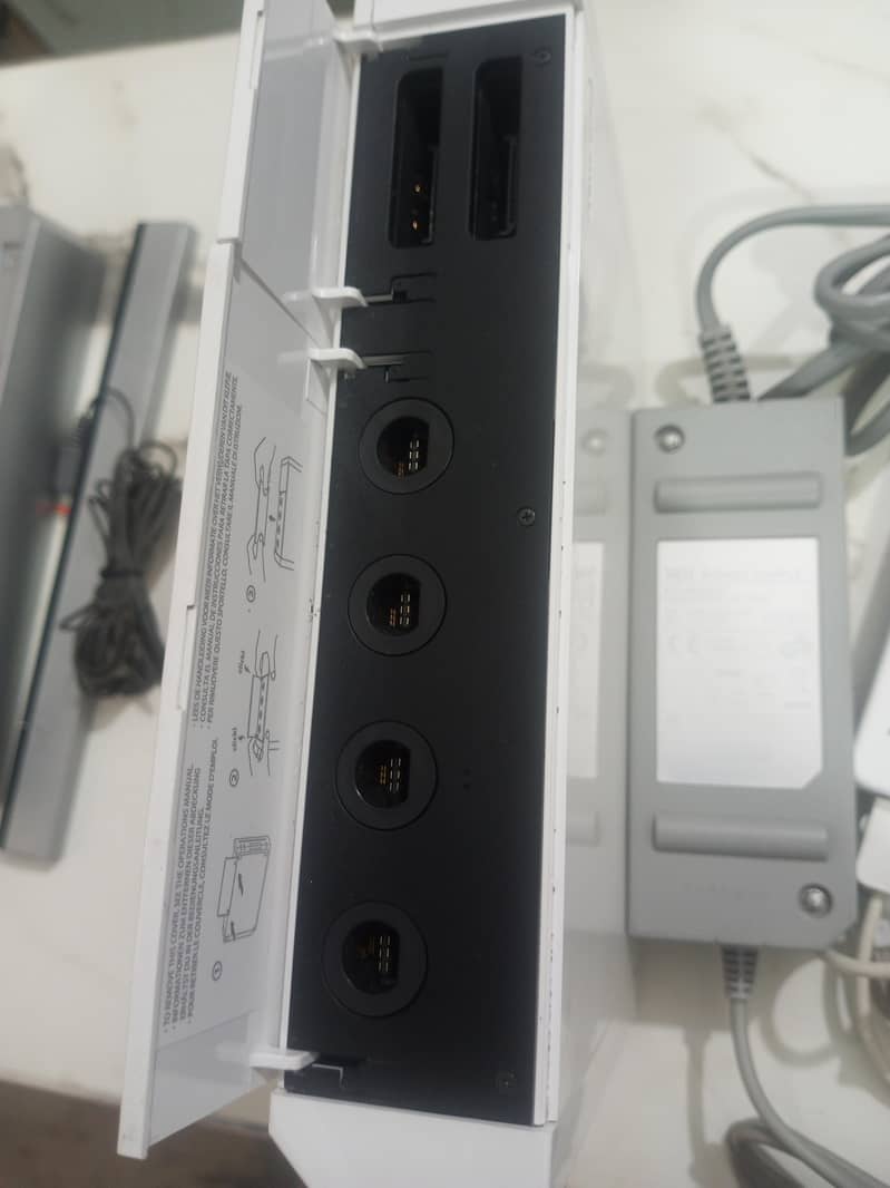 Nintendo Wii (Complete Setup) 6