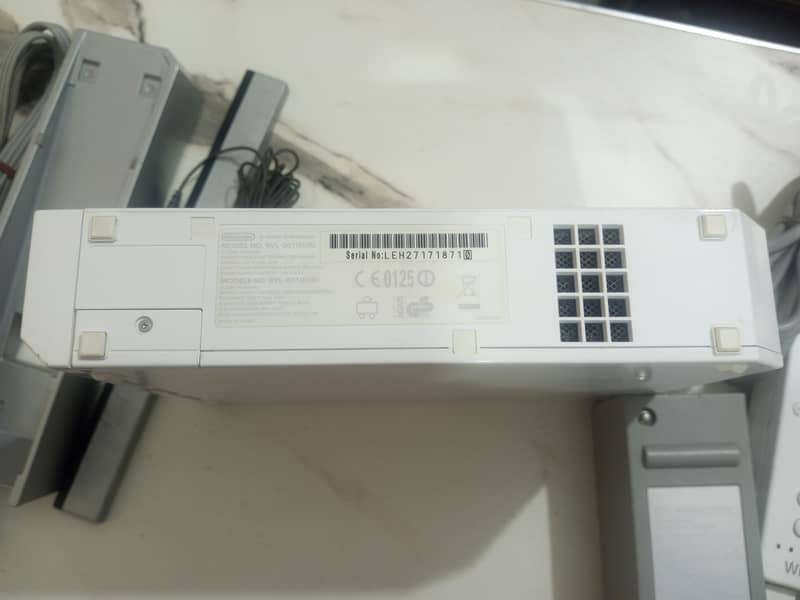 Nintendo Wii (Complete Setup) 9