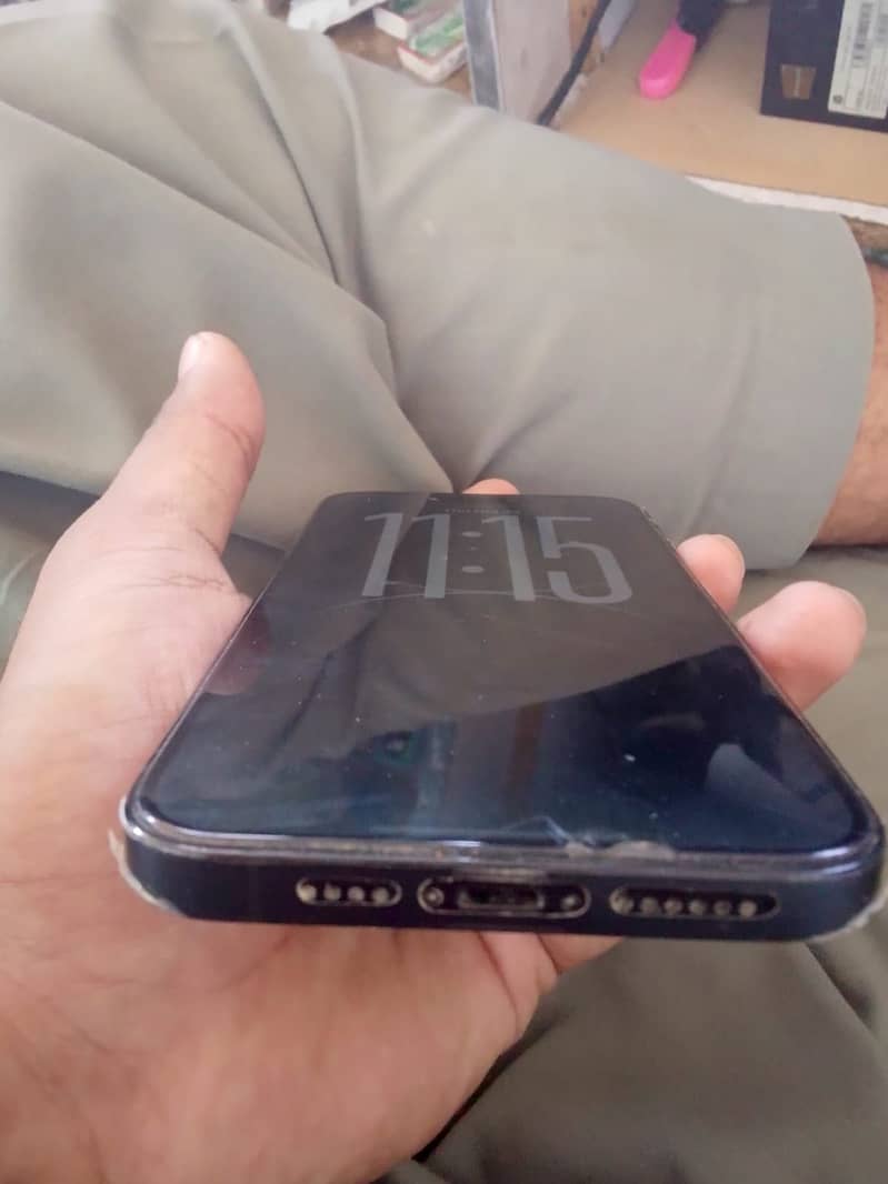 Apple iPhone 14 Pro Max 1