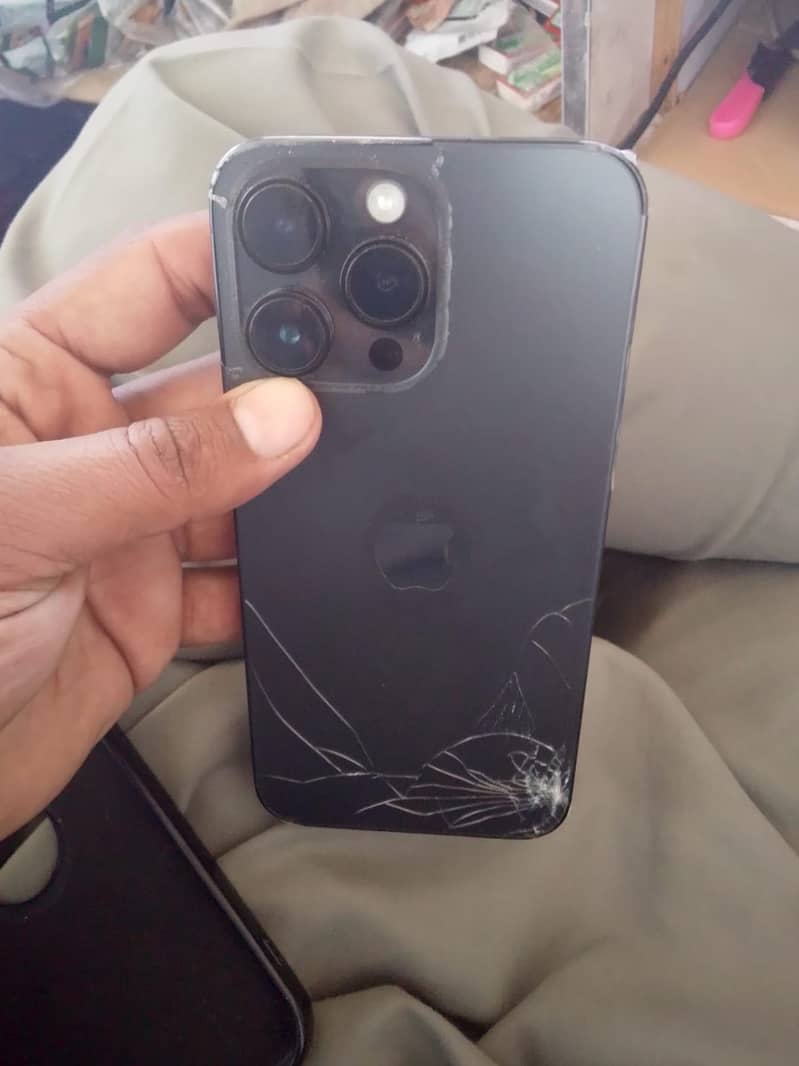 Apple iPhone 14 Pro Max 3