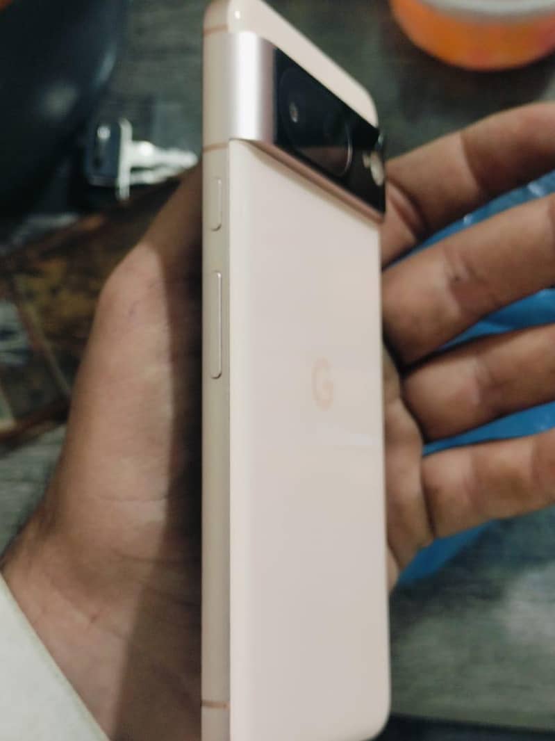 Google Pixel 8 1