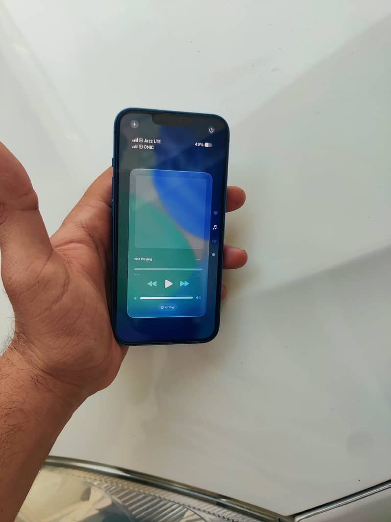 Apple iPhone 13 3