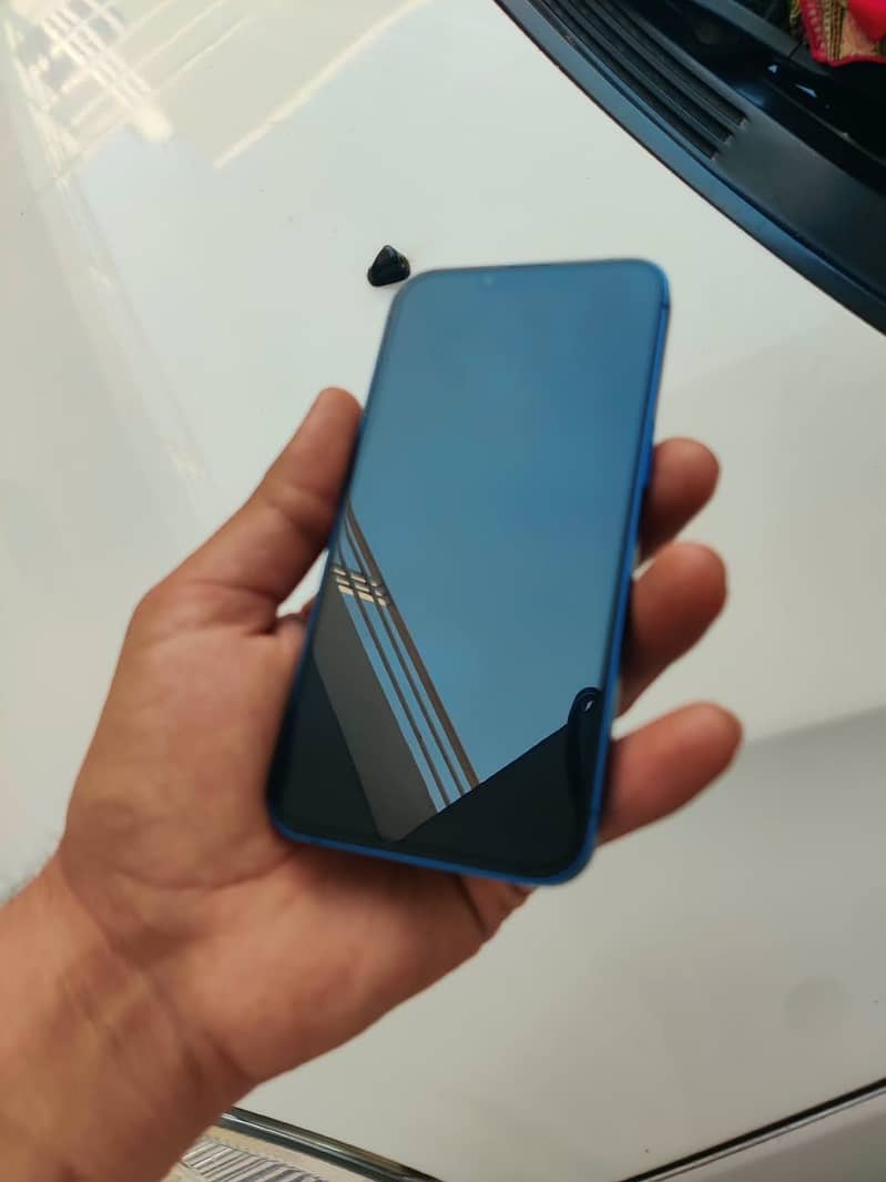 Apple iPhone 13 5