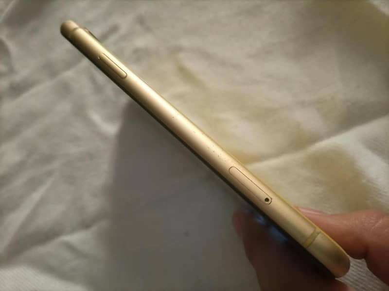 Apple iPhone XR 2