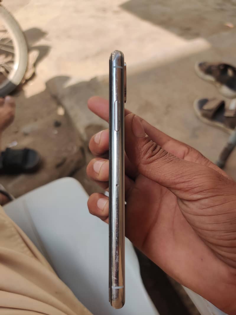 Apple iPhone X 2