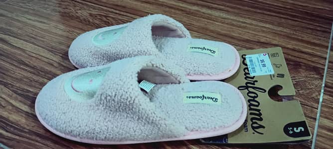 Original Dearfoams Memory  Foam- Slippers (Size S/Brand New with Tag)
