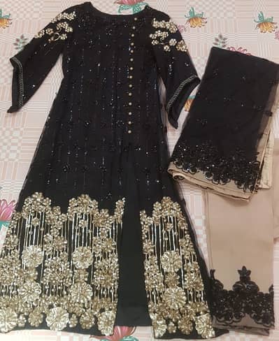 Side cut Maxi Small size 10/10